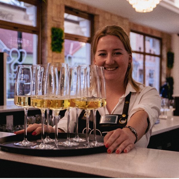 Évzáró céges rendezvény Kaposváron cateringgel