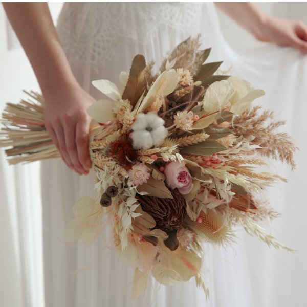 Szárított virágok esküvői dekoráció trendek